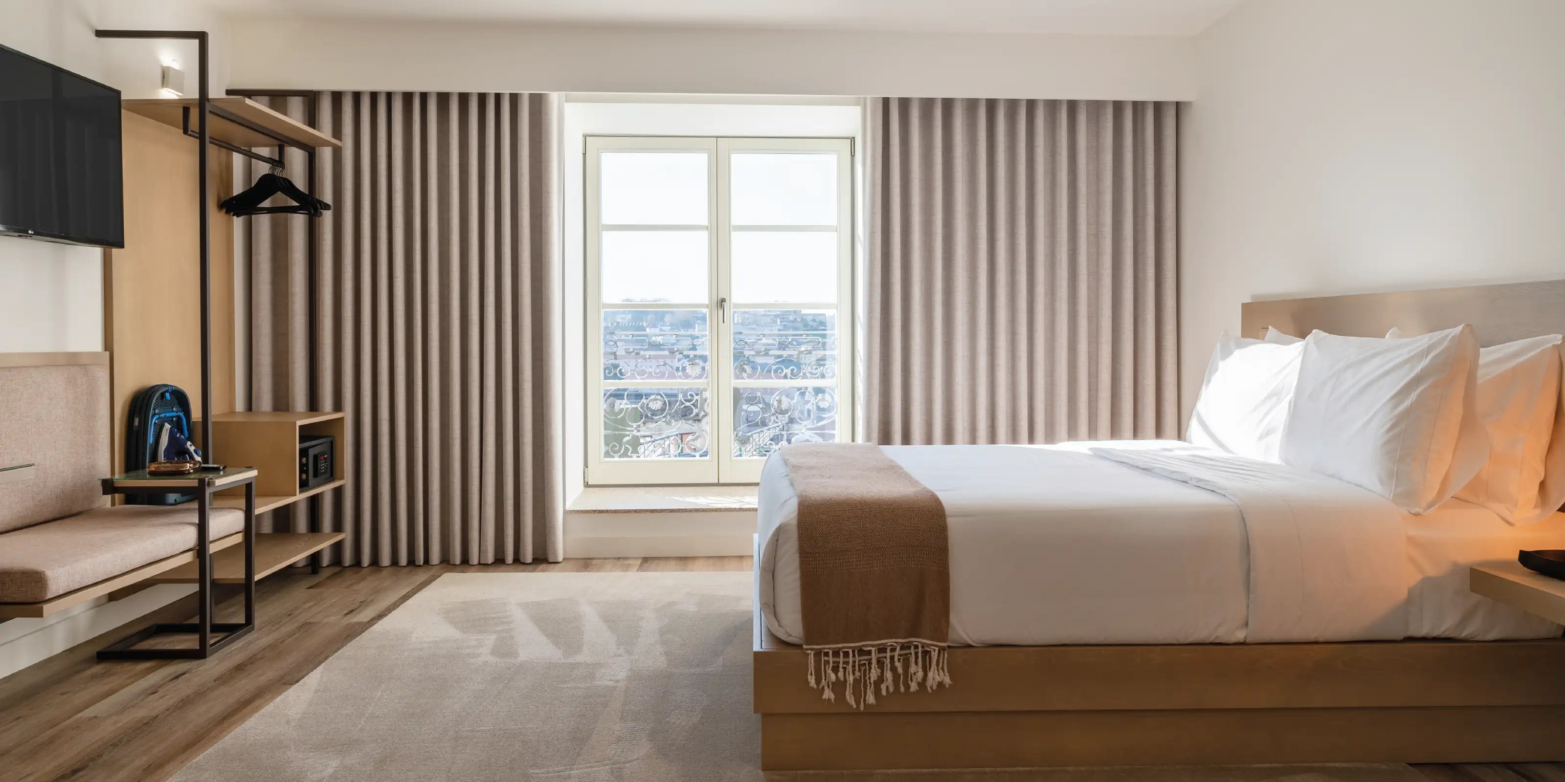 Quarto do Alojamento Local no Palácio Fervença gerido pela Host Wise