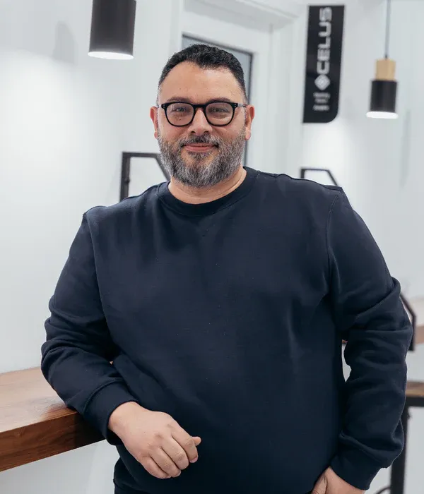 Host Wise Team Member