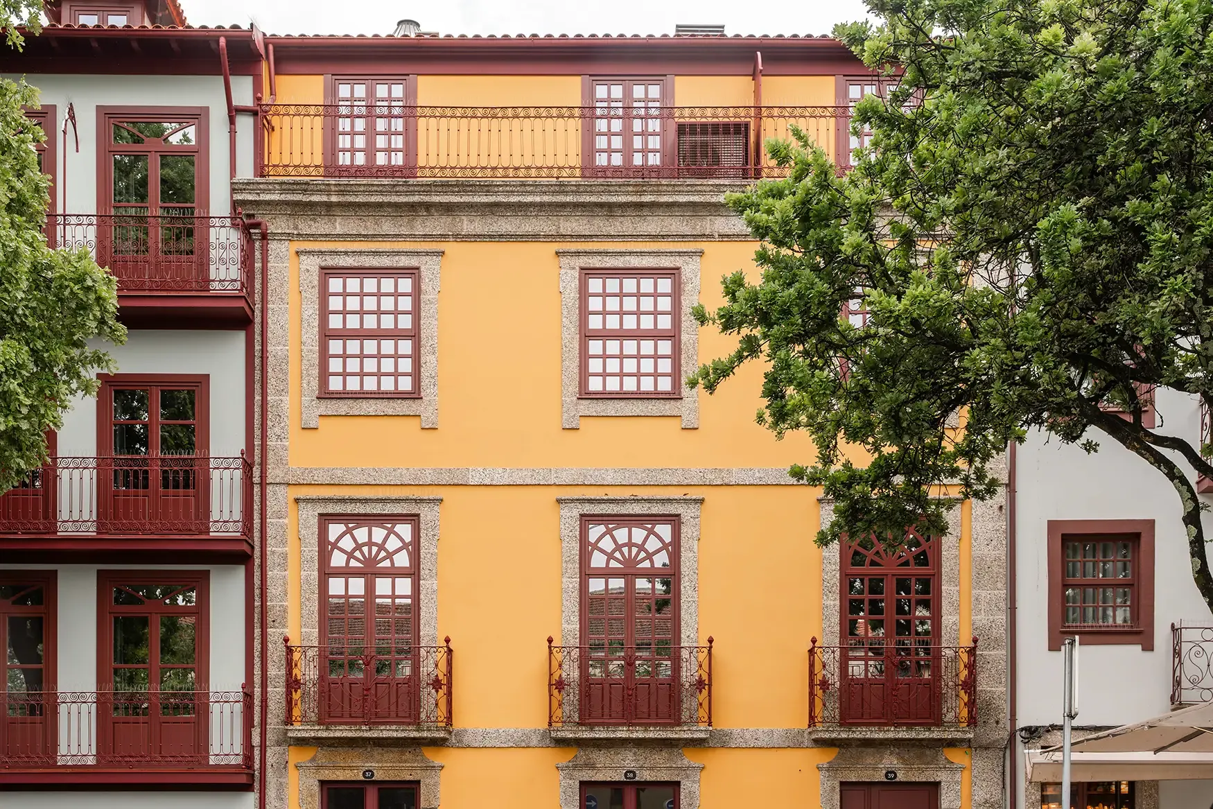 Prédios inteiros para exploração turística