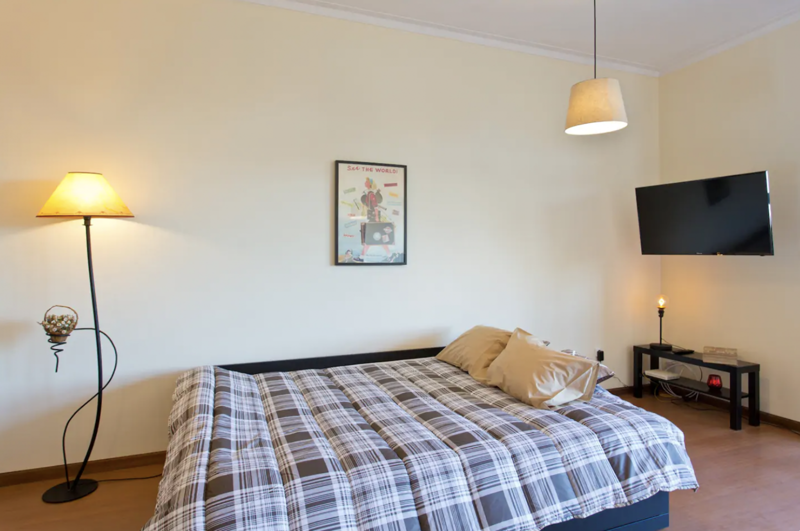 Apartamento Confortável e Iluminado com Varanda| Localização Ace 