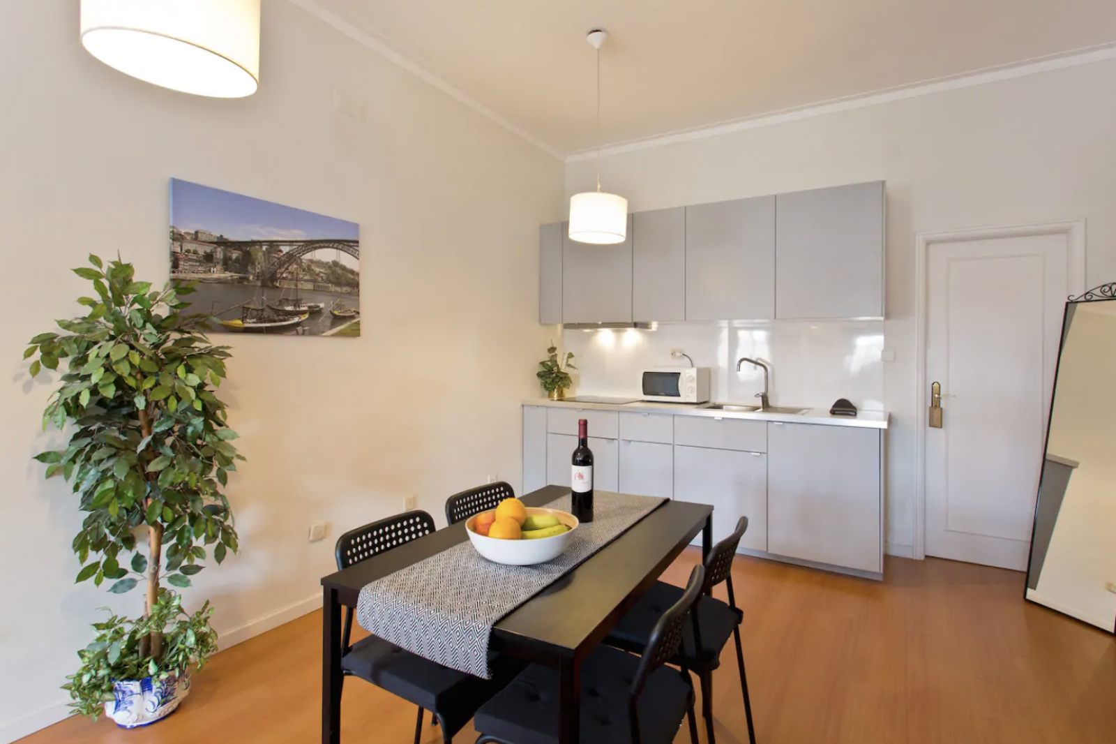 Spacious Sunny Flat | Ace Location